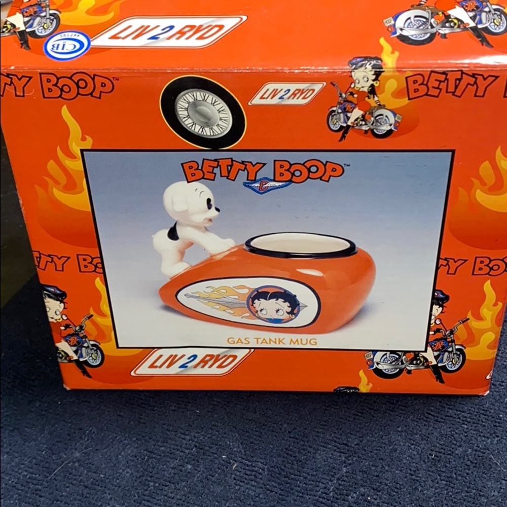 Liv 2 Ryd Betty Boop mug
